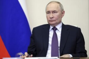 Photo of Putin asegura que la guerra en Ucrania se habría evitado con Trump en la Casa Blanca