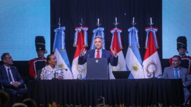 Photo of Llaryora abrió el período de sesiones: «He decidido reducir en un 30% las agencias»