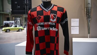 Photo of Una camiseta que vistió Messi en Newell’s será subastada en París