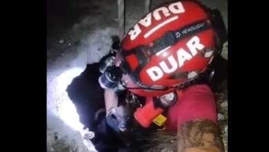Photo of Córdoba: bomberos rescataron a un perro que cayó en un pozo de concreto