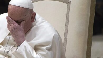 Photo of El cuadro clínico del papa Francisco sigue siendo «complejo»