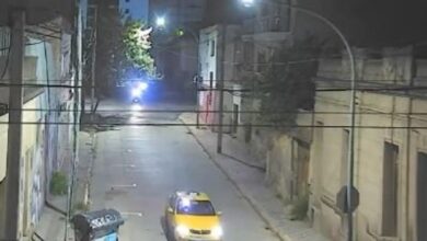 Photo of Dos hombres robaron un taxi y la policía logró capturarlos