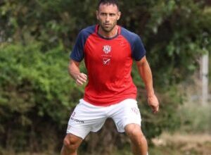 Photo of Unión informó la lesión de Corvalán y estará afuera varias semanas