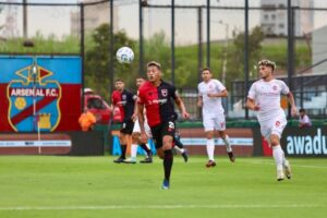 Photo of Mal debut de Fabbiani: Newell’s jugó mal y cayó ante Barracas