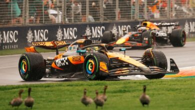 Photo of Drama y lluvia en el GP de Australia: Lando Norris se impuso en un final apretado