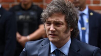 Photo of Caída generalizada de la imagen de Javier Milei en las últimas encuestas nacionales
