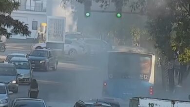 Photo of Susto en Córdoba: se incendió un colectivo en la zona norte