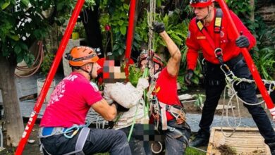 Photo of Rescataron a una mujer que cayó a un pozo de 4 metros en un barrio de Córdoba