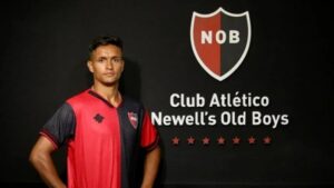 Photo of Alarma en Newell’s: Alejo Tabares fue internado por un cuadro respiratorio
