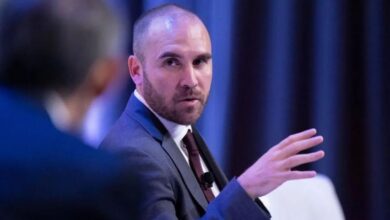 Photo of Inflación: la gestión de Luis Caputo triplica el promedio de Martín Guzmán