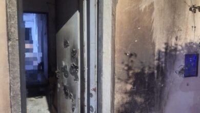 Photo of Córdoba: le dispararon a la puerta y casi le queman la casa