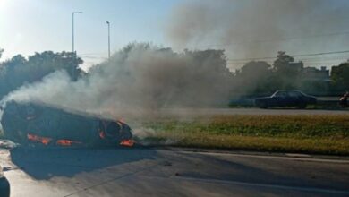 Photo of Accidente en Córdoba: una camioneta se prendió fuego tras un choque por alcance