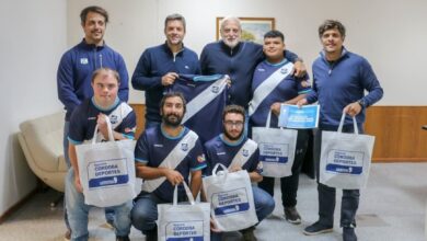 Photo of Autoridades provinciales recibieron a miembros del plantel de Caburé Rugby que viajan al mundial de Pamplona