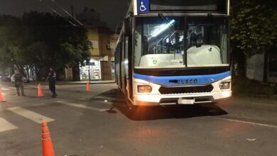 Photo of Córdoba: una joven de 23 años con traumatismo craneal tras ser embestida por un trolebús
