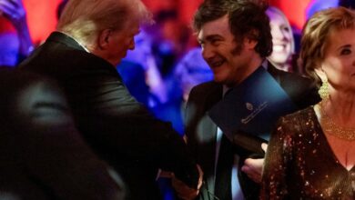 Photo of Javier Milei viaja a los EE.UU con la intención de encontrarse con Donald Trump