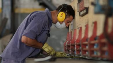 Photo of Salarios a la baja: las paritarias perdieron un 7% en el primer trimestre de 2025