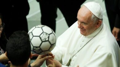 Photo of El Papa Francisco: un pata dura apasionado del fútbol y del deporte