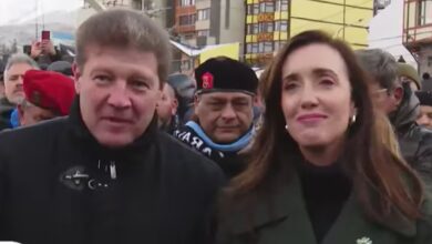 Photo of Victoria Villarruel viajó a Ushuaia y tuvo su propia ceremonia por Malvinas