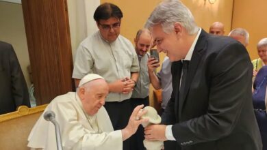 Photo of Martín Llaryora cambió su agenda para asistir a la misa en homenaje a Francisco