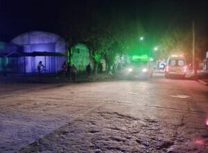 Photo of CHOQUE ENTRE MOTOS EN LAS VARILLAS: TRES HERIDOS GRAVES Y UNA MENOR CON HEMORRAGIA INTERNA