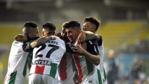 Photo of Palestino derrotó a Cruzeiro y complicó a Unión: así quedó el Grupo E