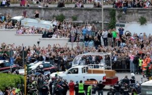 Photo of El Papa Francisco descansa en la basílica Santa María la Mayor