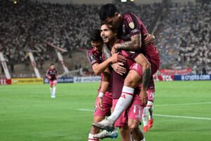 Photo of River visita a Independiente del Valle y busca un triunfo que lo acomode hacia la clasificación