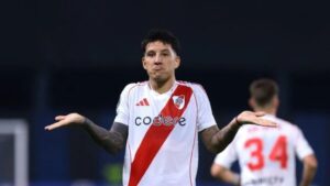 Photo of River sacó un puntazo en Quito y quedó puntero en su grupo