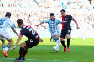 Photo of Newell’s no pudo con Racing y quedó afuera de la fase final