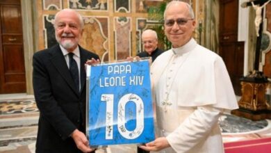 Photo of El Papa León XIV recibió al campeón Napoli y bromeó sobre su supuesta preferencia «romanista»