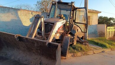 Photo of Retroexcavadora sin frenos en Córdoba: chocó contra una casa y dejó a una niña herida