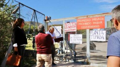 Photo of Conflicto en Carlos Paz: trabajadores de la Coopi se atrincheran en la planta