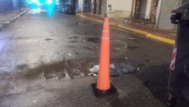 Photo of Socavón en pleno centro de Córdoba: cortaron el tráfico en Duarte Quirós