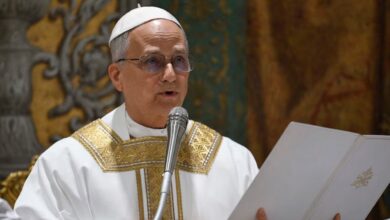 Photo of «Como nos enseñó Francisco»: así fue la primera misa del Papa León XIV