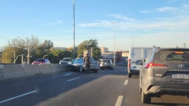 Photo of Choque de tres autos y demoras en avenida La Voz del Interior de Córdoba