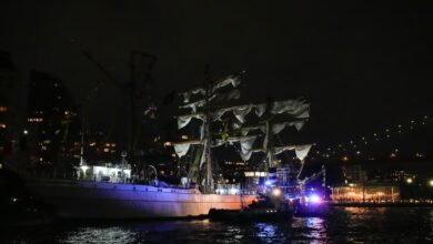 Photo of Un buque mexicano chocó contra un puente en Nueva York: dos muertos y varios heridos