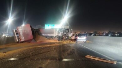 Photo of La circunvalación de Córdoba tapada de soja: volcó un camión que dejó cortado el tránsito