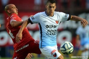 Photo of El ex delantero de Colón Cristian Pavón fue detenido en Brasil