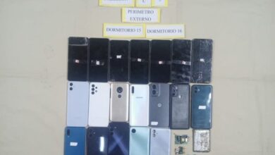 Photo of Denuncia anónima desató allanamientos en la cárcel de Bouwer: celulares, armas y drogas