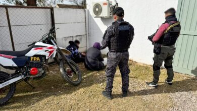 Photo of Córdoba: intentaban arrojar un paquete con drogas a la cárcel y quedaron detenidos