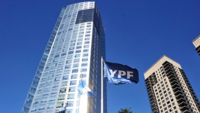 Photo of Justicia de EEUU ordenó que Argentina entregue el 51% de las acciones de YPF