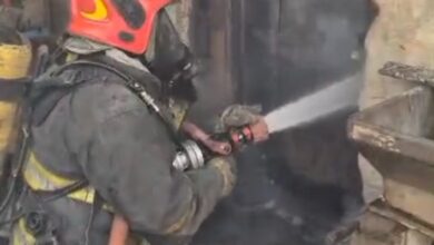 Photo of Grave incendio en Córdoba: dos personas fueron rescatadas por Bomberos