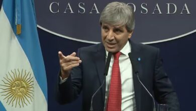 Photo of Vuelve a subir el Riesgo País y toca los 700 puntos