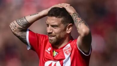 Photo of Ocampos, «Papu» Gómez y Saviola, señalados en una investigación por estafa digital
