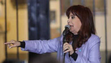 Photo of «No somos la derecha mafiosa que elude las órdenes»: Cristina confirmó que irá el miércoles a Comodoro Py