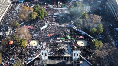Photo of «Vamos a volver»: el mensaje de CFK para la militancia reunida en Plaza de Mayo