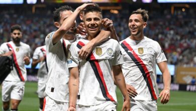 Photo of Claudio Echeverri fue titular, marcó un golazo y salió lesionado en la goleada del City en el Mundial de Clubes