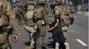 Photo of Tras las manifestaciones en Los Ángeles, gobernador de California denunciará la gestión de Trump