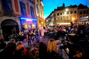 Photo of Denunciaron pinchazos con jeringas en festival de Francia