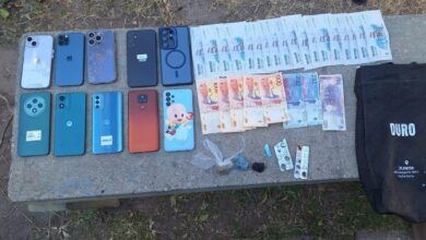 Photo of Todos los delitos juntos en Córdoba: droga, teléfonos, auto y dinero, todo secuestrado